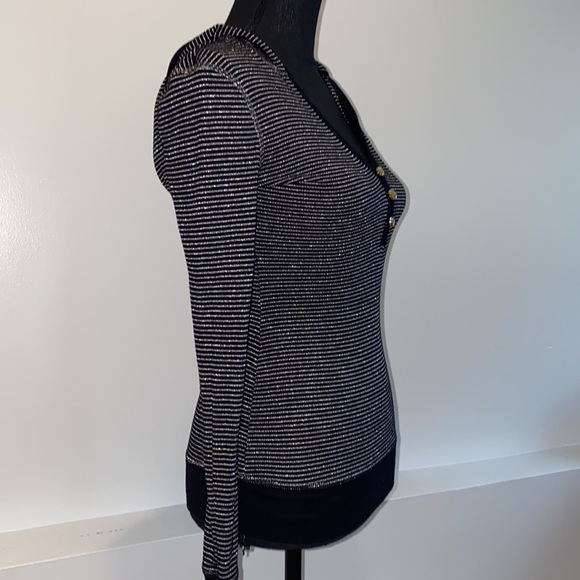 🍾CLOSET CLEAN OUT ACCEPTING ALL REASONABLE OFFERS🍾 - Picture 9 of 13